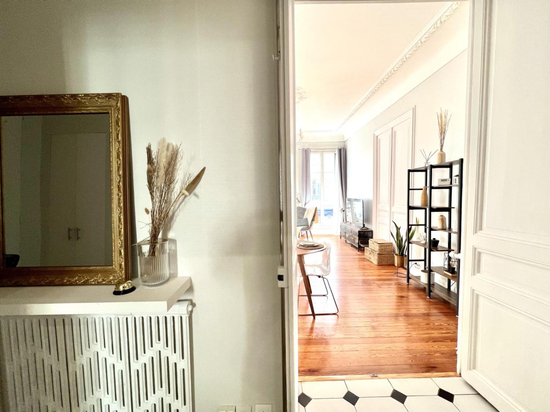 Superbe Appartement De 105 M2, Hyper Centre Avec Terrasse, Parking, A 5 Min De La Mer Νίκαια Εξωτερικό φωτογραφία
