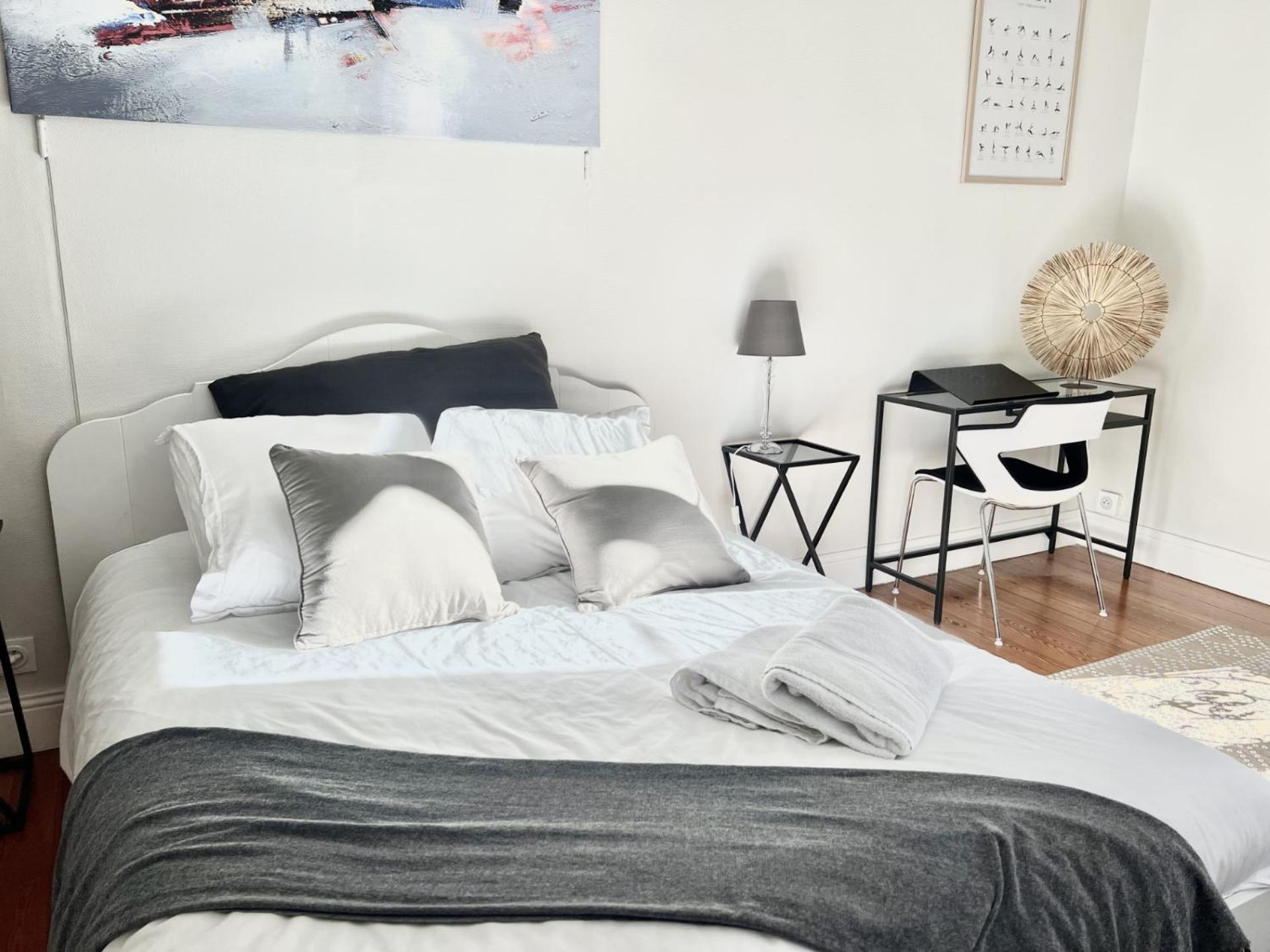 Superbe Appartement De 105 M2, Hyper Centre Avec Terrasse, Parking, A 5 Min De La Mer Νίκαια Εξωτερικό φωτογραφία